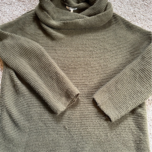 Miracle USA Sweater - Picture 2 of 3